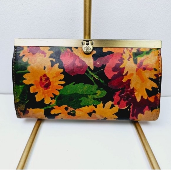 Patricia Nash Handbags - NEW Patricia Nash Cauchy Isla floral Italian leather multi card wallet